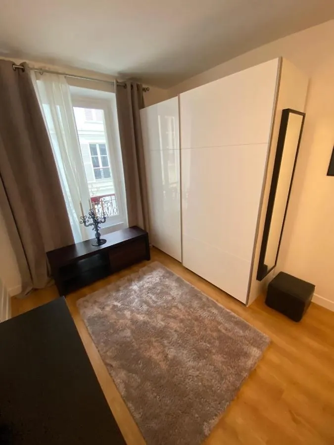 Apartment Appartement Champs Elysees Trocadero Paris